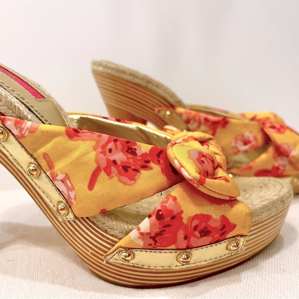 NEW Betsey Johnson Floral Platform Bow Slip On High Heel Pink Yellow Mules sz 7 - Picture 5 of 7